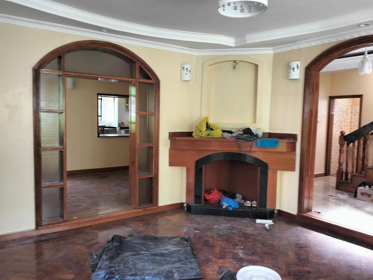 4 Bed Townhouse with En Suite in Lavington - 3