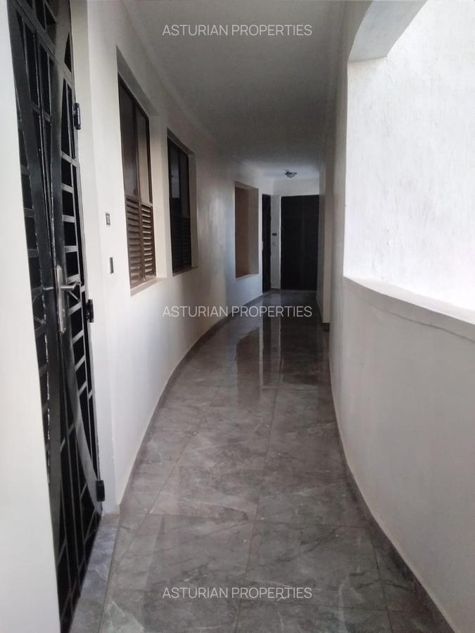 3 Bed Apartment with En Suite in Kileleshwa - 15