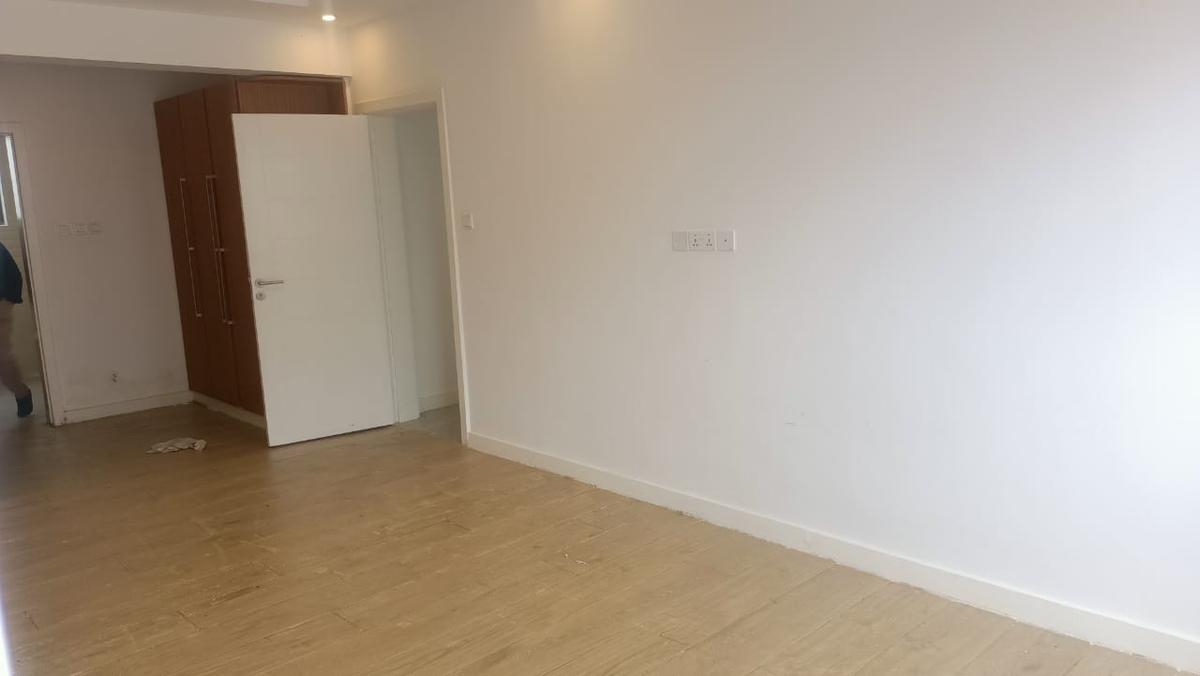 Serviced 3 Bed Apartment with En Suite in Kileleshwa - 13