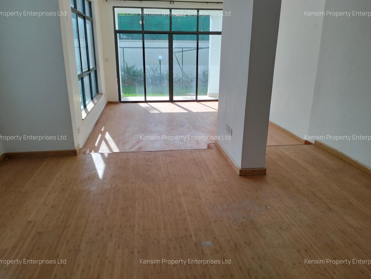 4 Bed Townhouse with En Suite in Lavington - 10