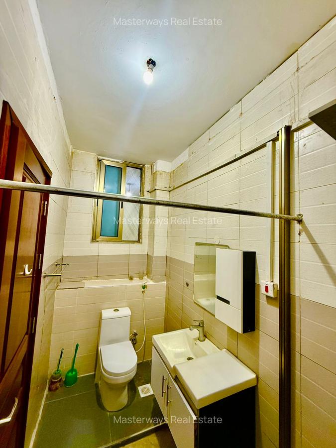 3 Bed Apartment with En Suite in Parklands - 10