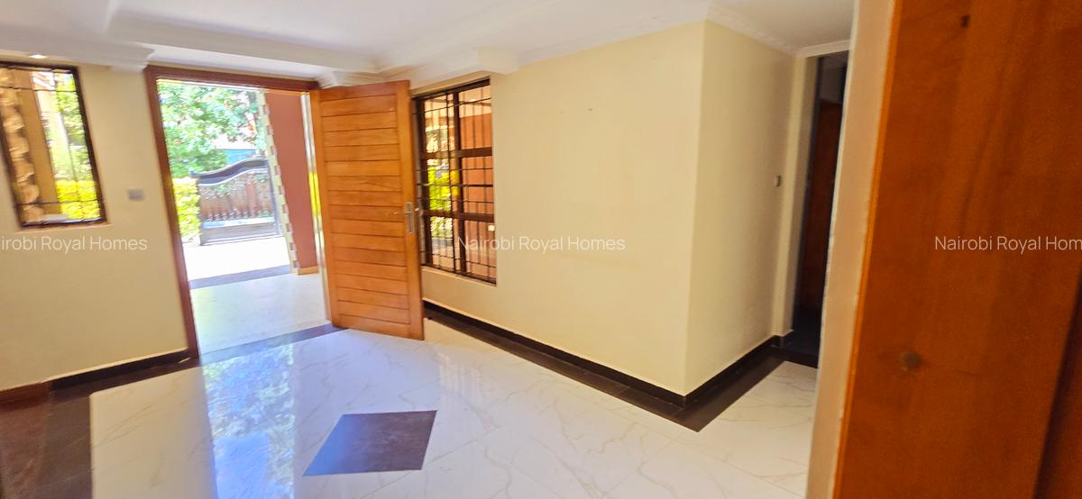 5 Bed Townhouse with En Suite at Lavington Green - 11