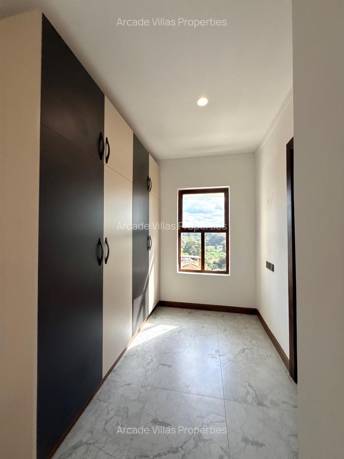 3 Bed Apartment with En Suite in Kileleshwa - 18