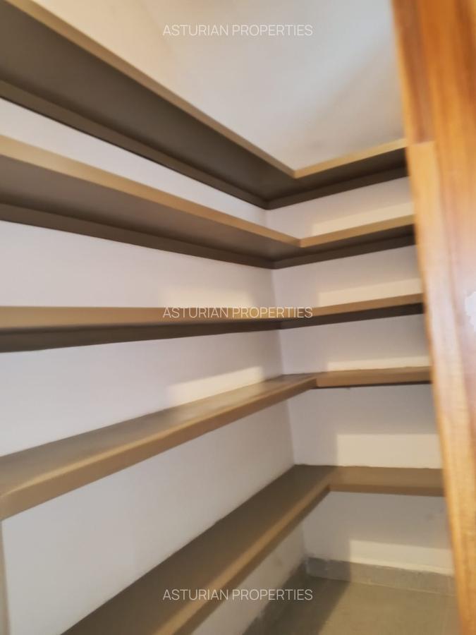 4 Bed Townhouse with En Suite in Westlands Area - 20
