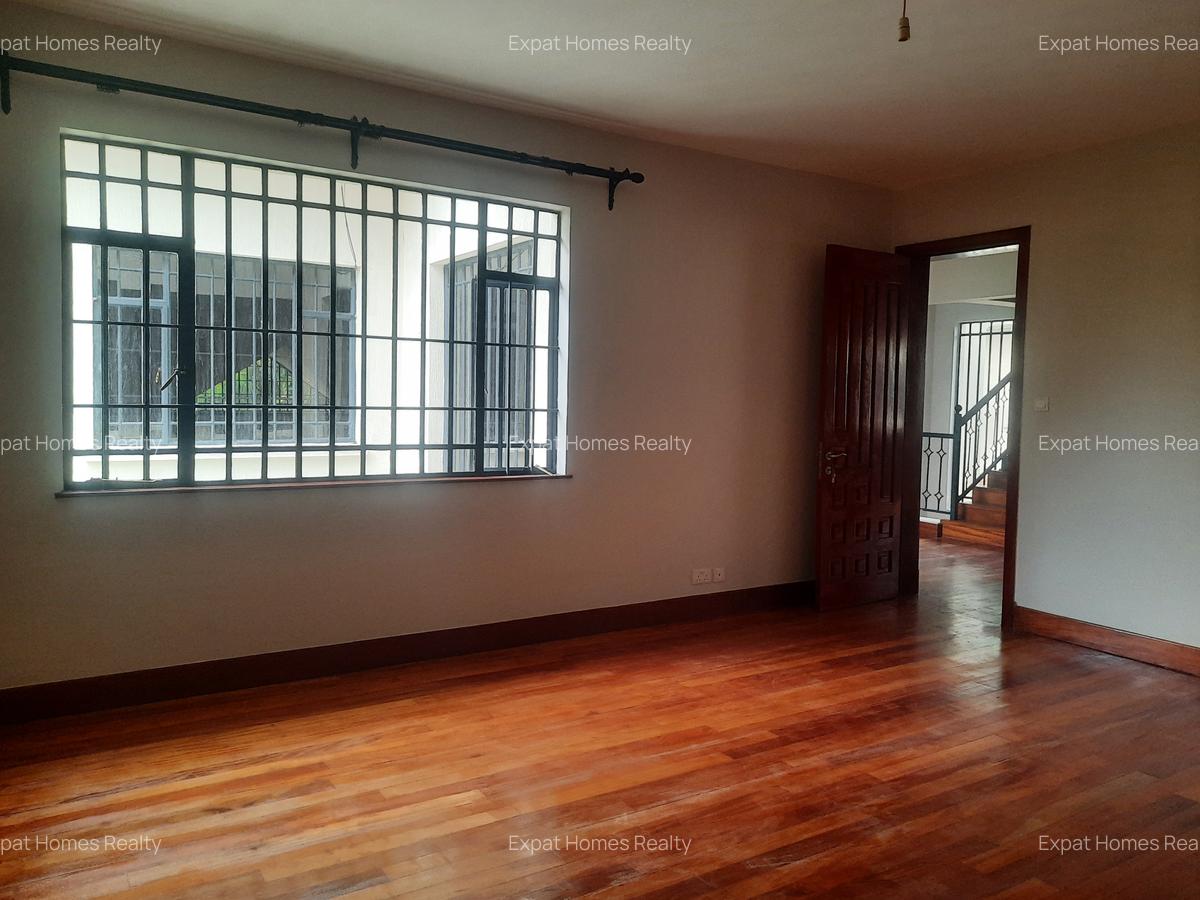 5 Bed Villa with Staff Quarters in Lavington - 12