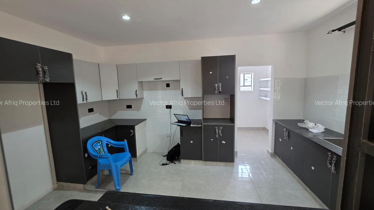 3 Bed House with En Suite in Kitengela - 5