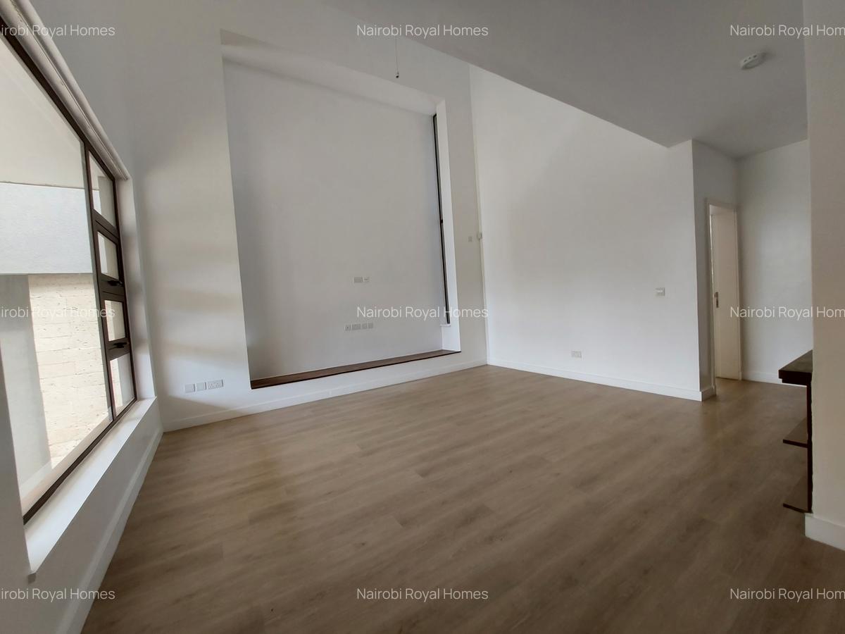 5 Bed Townhouse with En Suite at Chalbi Drive - 11