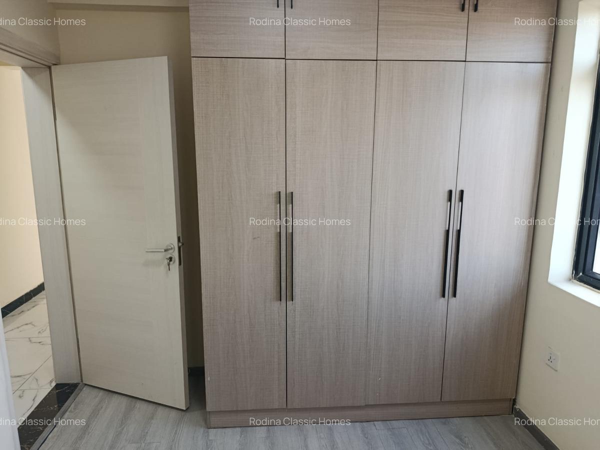 2 Bed Apartment with En Suite at Argwings Kodhek - 9