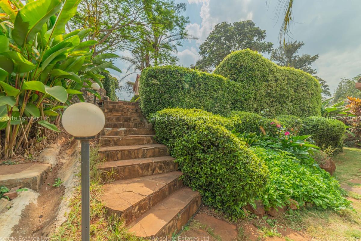 4 Bed Villa with En Suite in Runda - 6