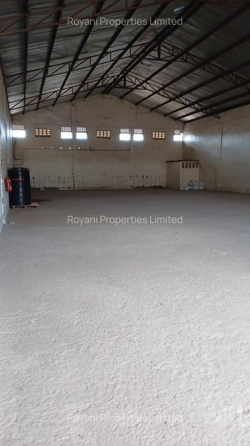 Warehouse with Service Charge Included in Thika - 4