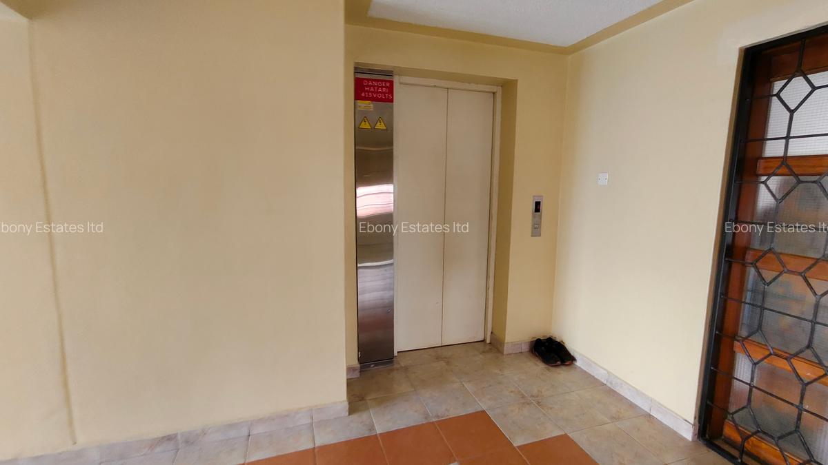 2 Bed Apartment with Swimming Pool at Cotton Avenue - 2