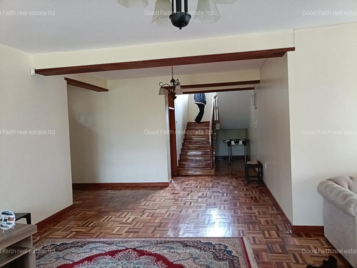 4 Bed House with En Suite in Runda - 9