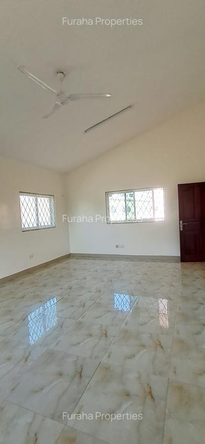 8 Bed House in Nyali Area - 11