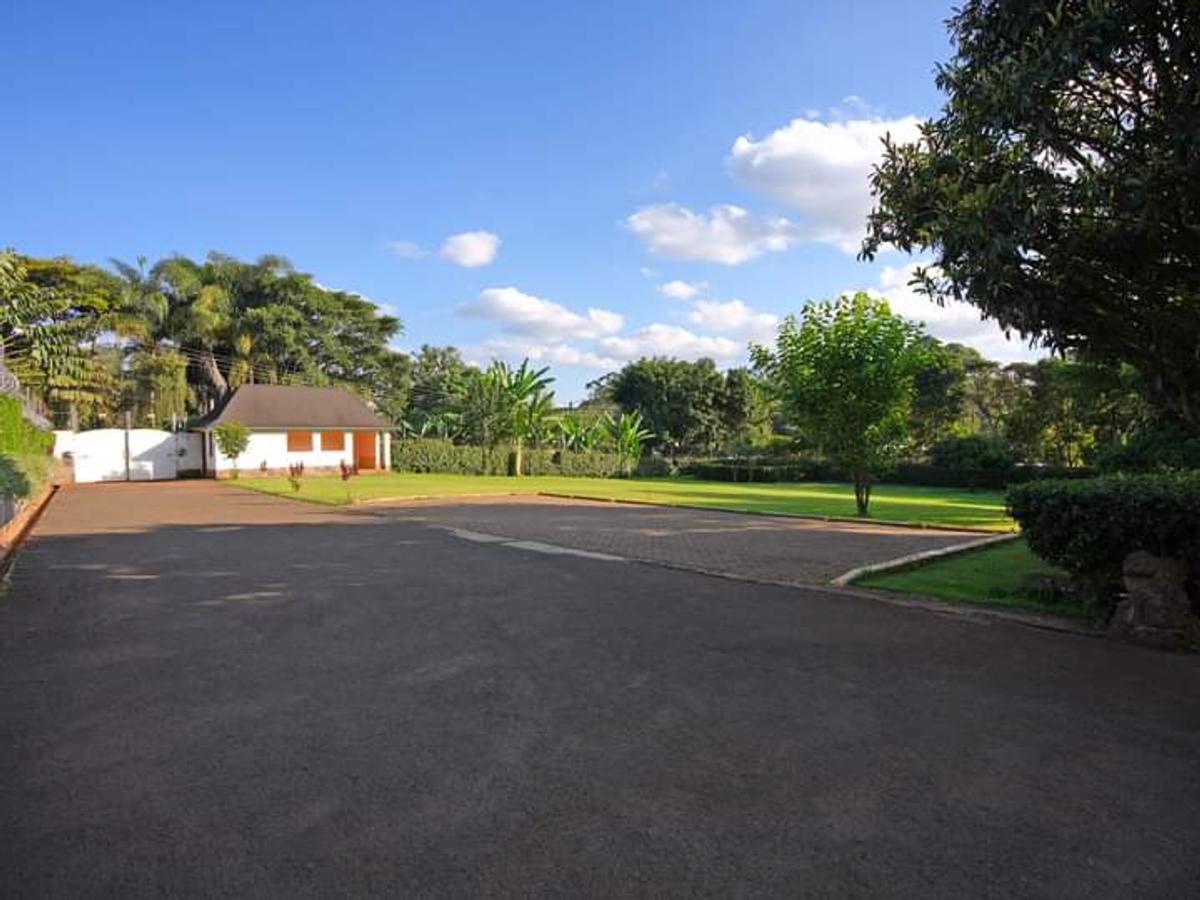 6 Bed Villa with Swimming Pool in Kitisuru - 15