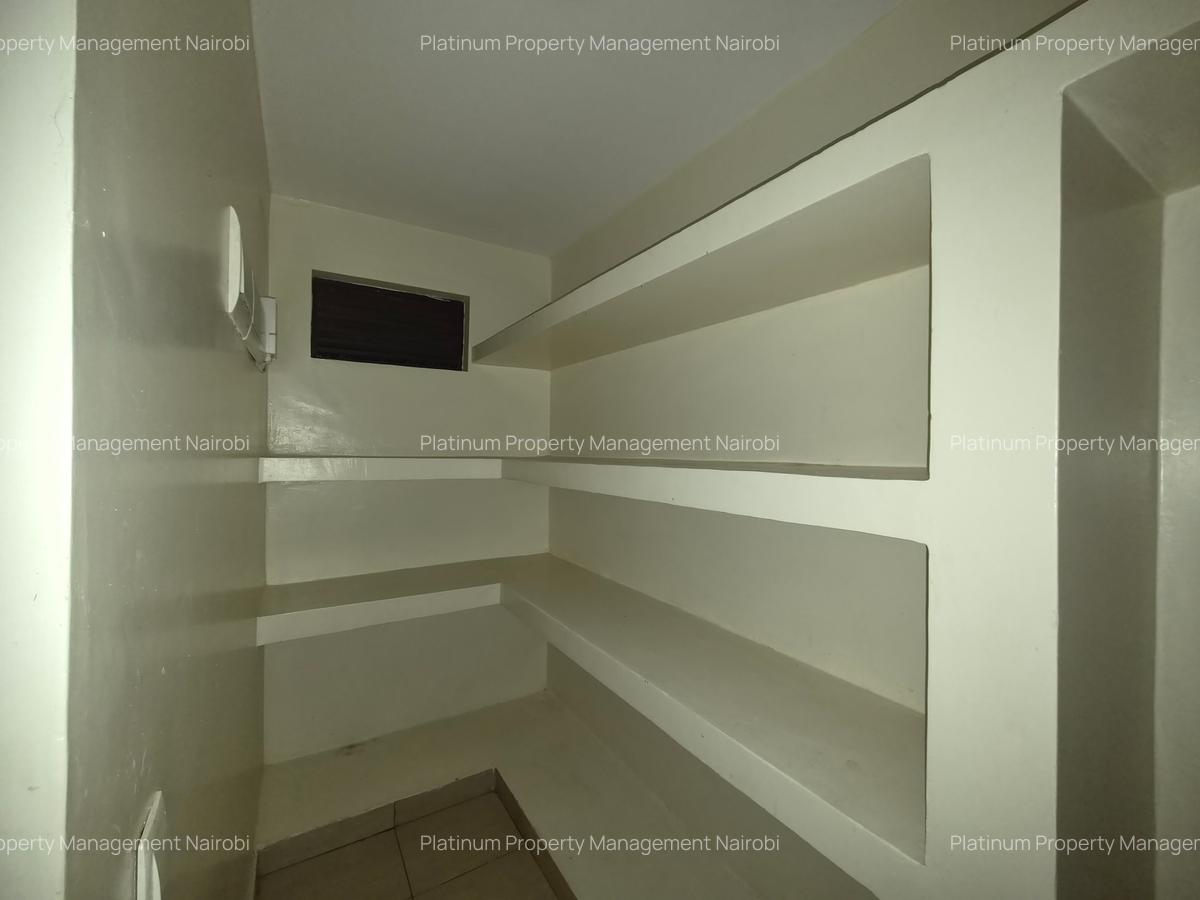 4 Bed Apartment with En Suite at 3Rd Parklands - 7