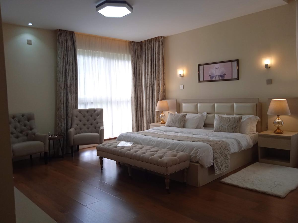 4 Bed House with En Suite in Runda - 10
