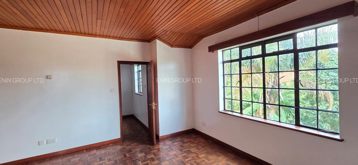 5 Bed Townhouse with En Suite in Lavington - 17
