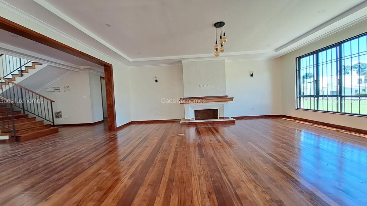 6 Bed Villa with En Suite at Loresho - 7