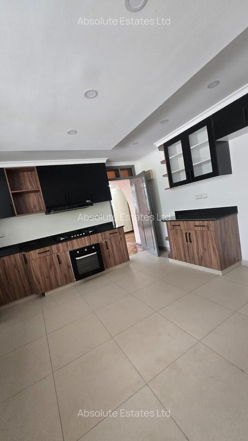 5 Bed Villa with Swimming Pool in Kiambu Road - 4