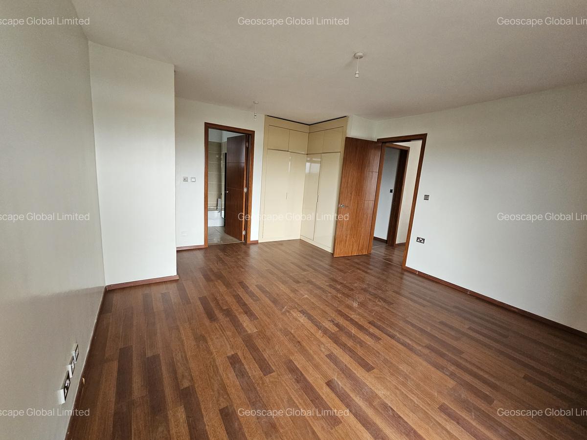 3 Bed Apartment with En Suite in Westlands Area - 2