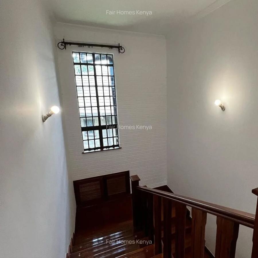 4 Bed Townhouse with En Suite at Peponi Road - 10