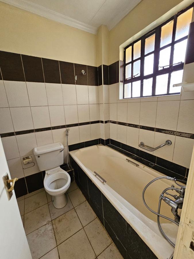 2 Bed Apartment with En Suite at Kilimani - 17