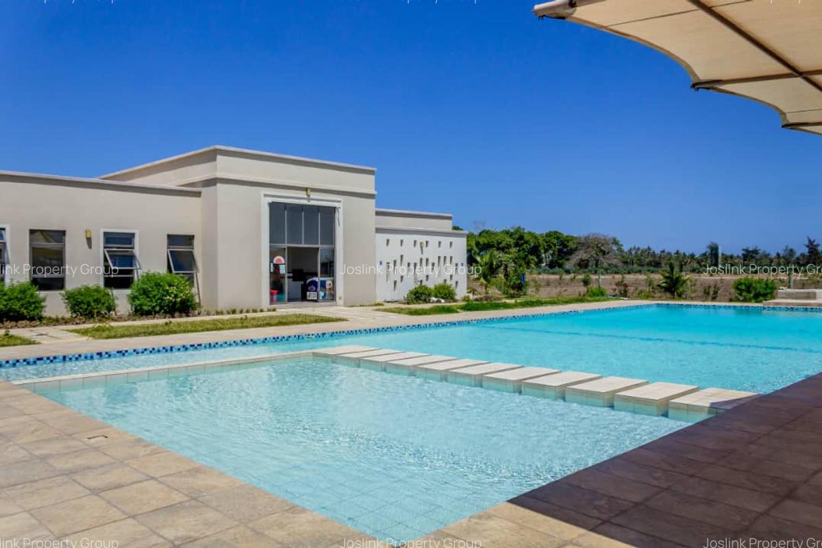 Serviced 3 Bed Apartment with En Suite at Mt Kenya - 2