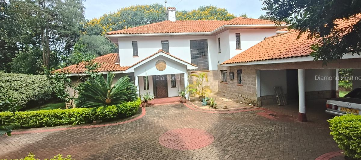 5 Bed Townhouse with En Suite at Runda - 10