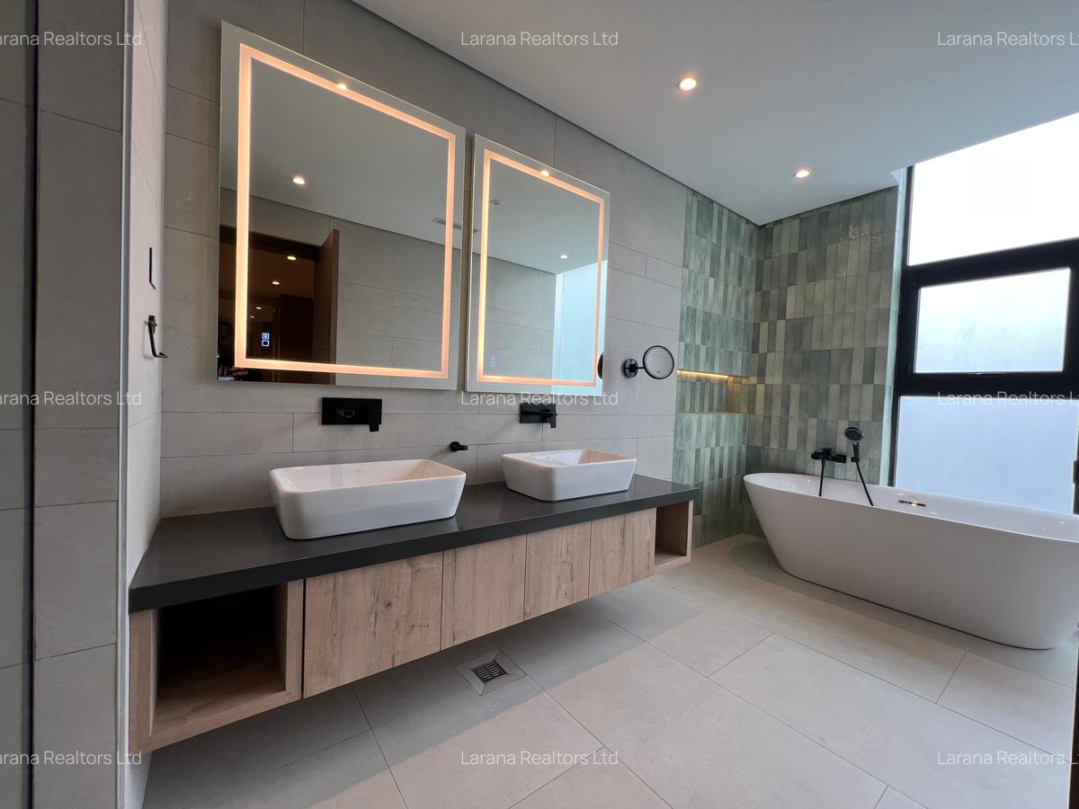 5 Bed Townhouse with En Suite at Grevillea Grove - 16