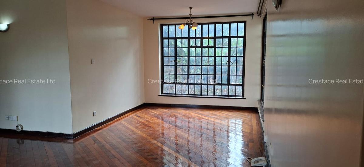 3 Bed Apartment with En Suite in Lavington - 11