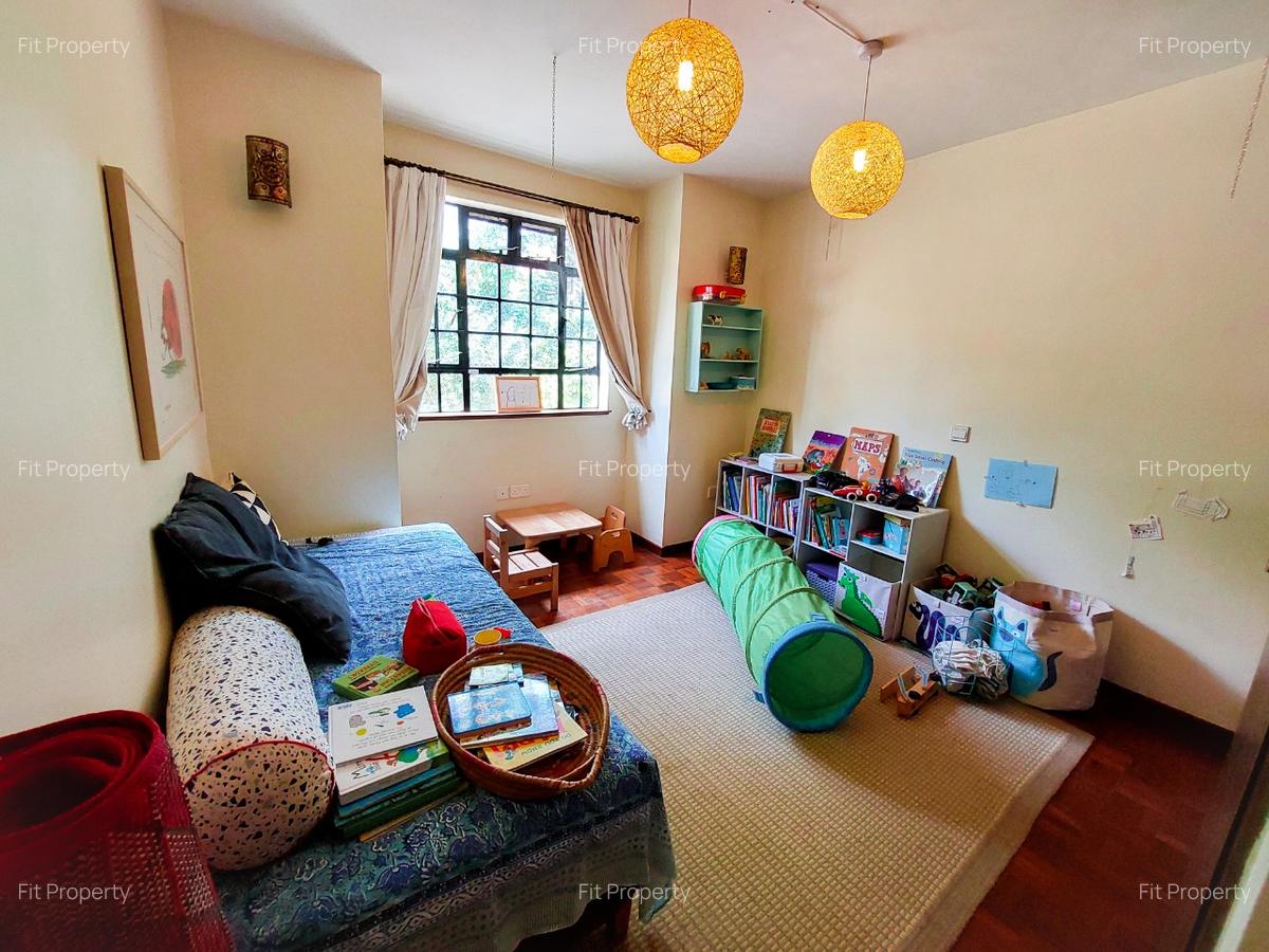 4 Bed House with En Suite at Nairobi - 13