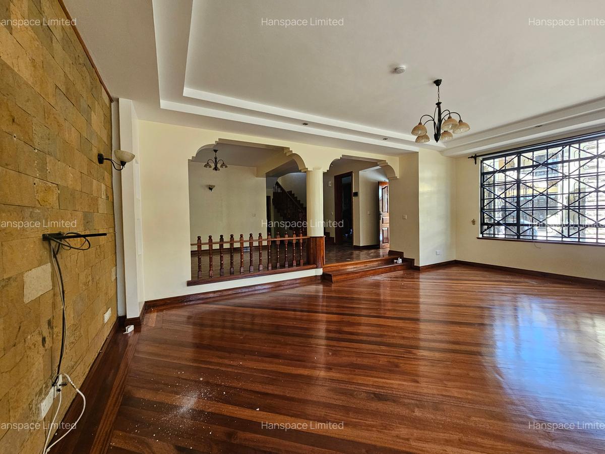 5 Bed Townhouse with En Suite in Kileleshwa - 4
