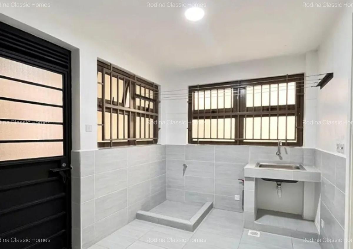 Serviced 3 Bed Apartment with En Suite in Lavington - 9