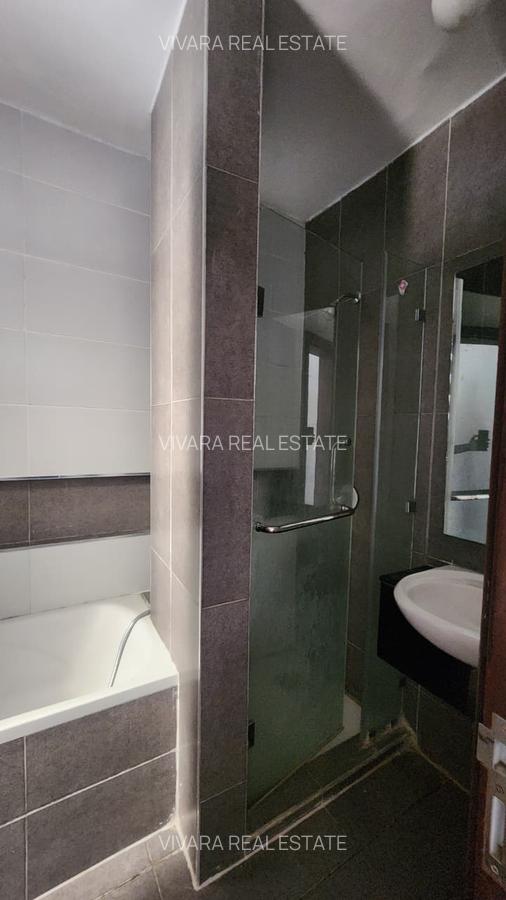 3 Bed Apartment with En Suite in Lavington - 11