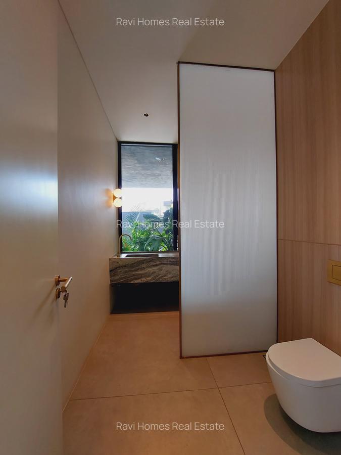 5 Bed Apartment with En Suite in Westlands Area - 3