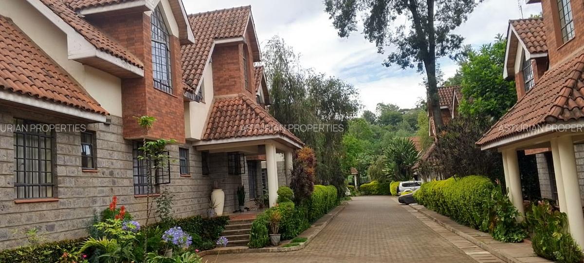 4 Bed Townhouse with En Suite in Lavington - 15