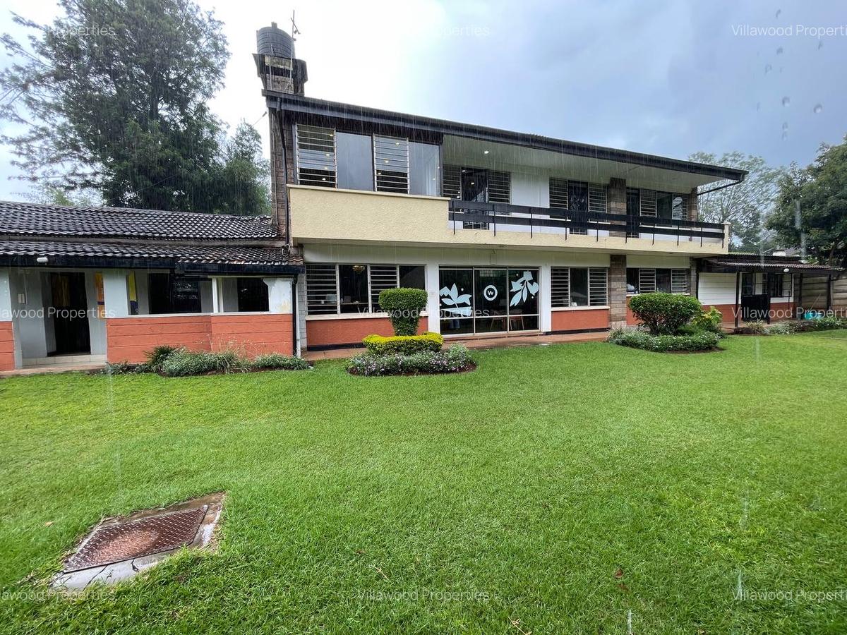 Commercial Property with Parking in Lavington - 1