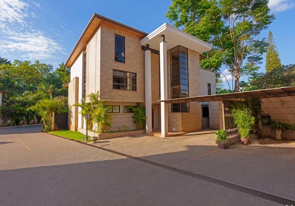 5 Bed Townhouse in Lavington - 1