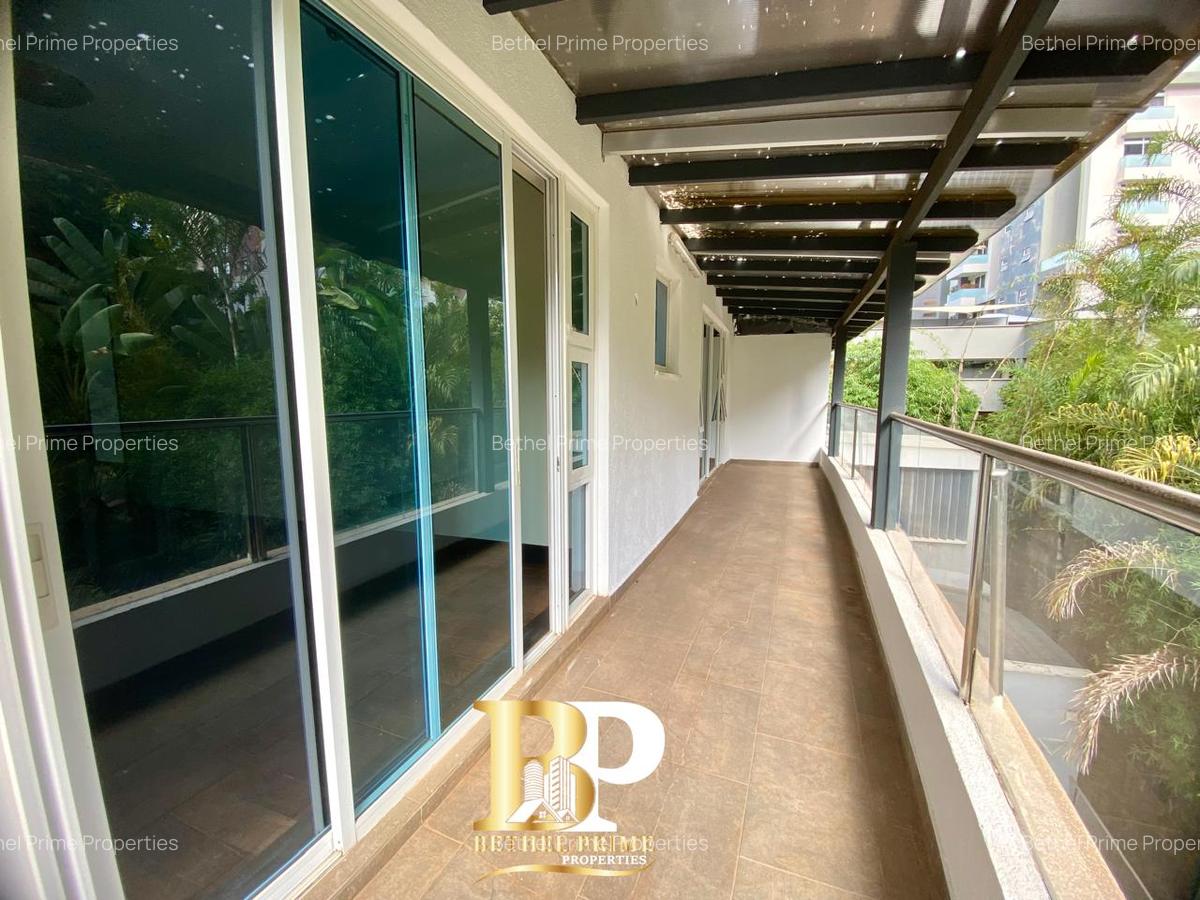 4 Bed Apartment with En Suite in General Mathenge - 15