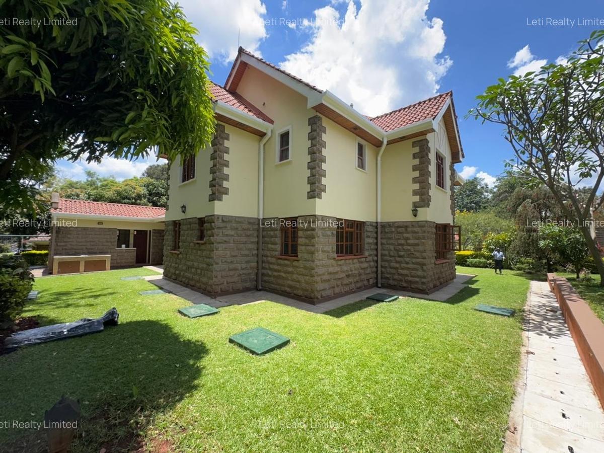 4 Bed Townhouse with En Suite in Lavington - 6