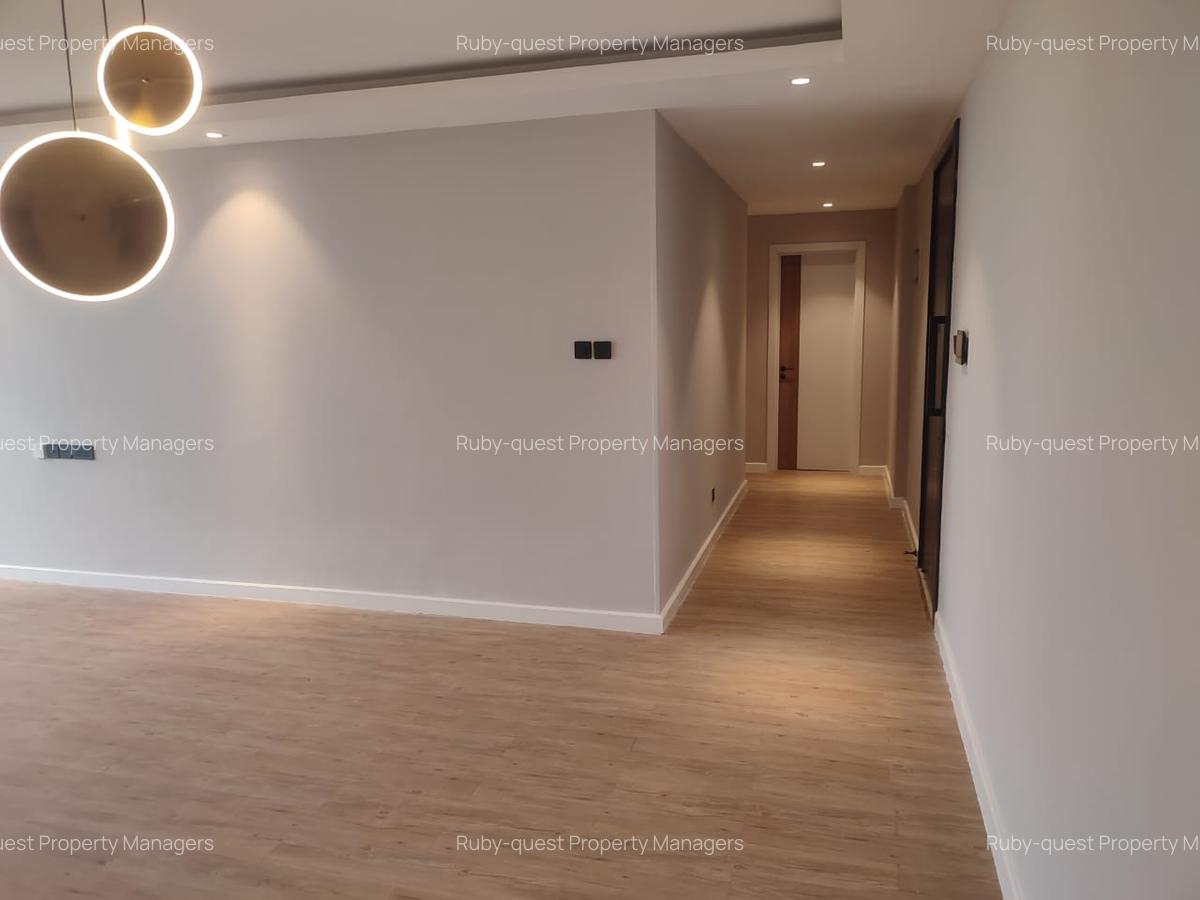 3 Bed Apartment with En Suite at Brookside - 3