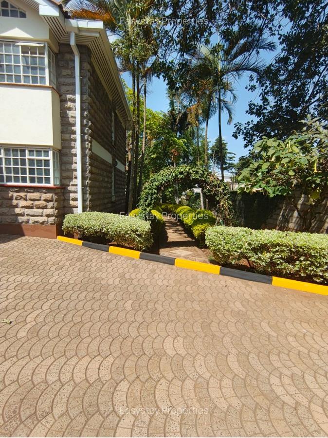 4 Bed House with En Suite in Gigiri - 12
