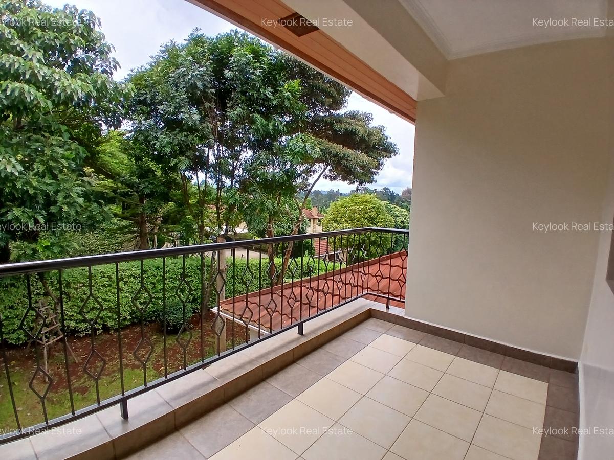 4 Bed Townhouse with En Suite at Off Peponi Road - 15