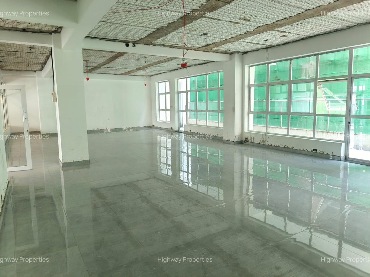 Office with Lift in Kilimani - 19