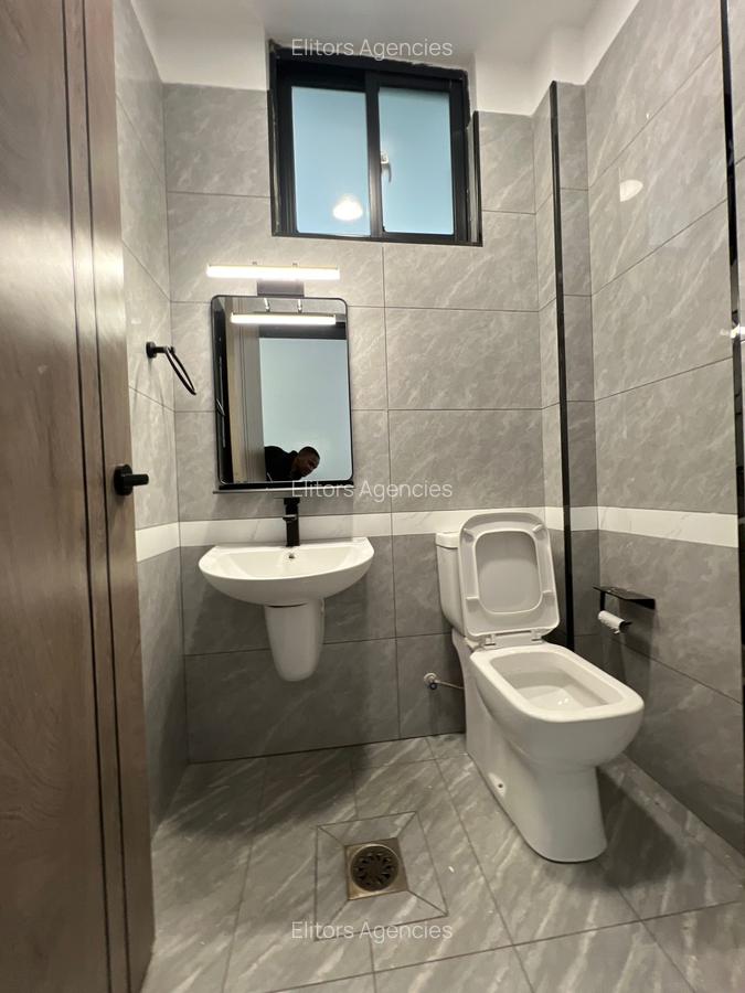 4 Bed Apartment with En Suite at Othaya Road - 10