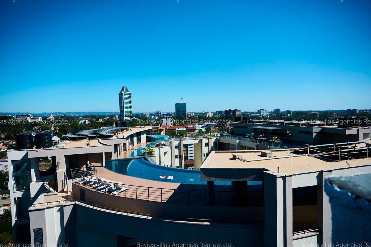 Serviced 3 Bed Apartment with En Suite at Riverside - 9
