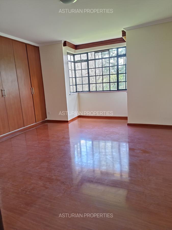 4 Bed Townhouse with En Suite in Runda - 3