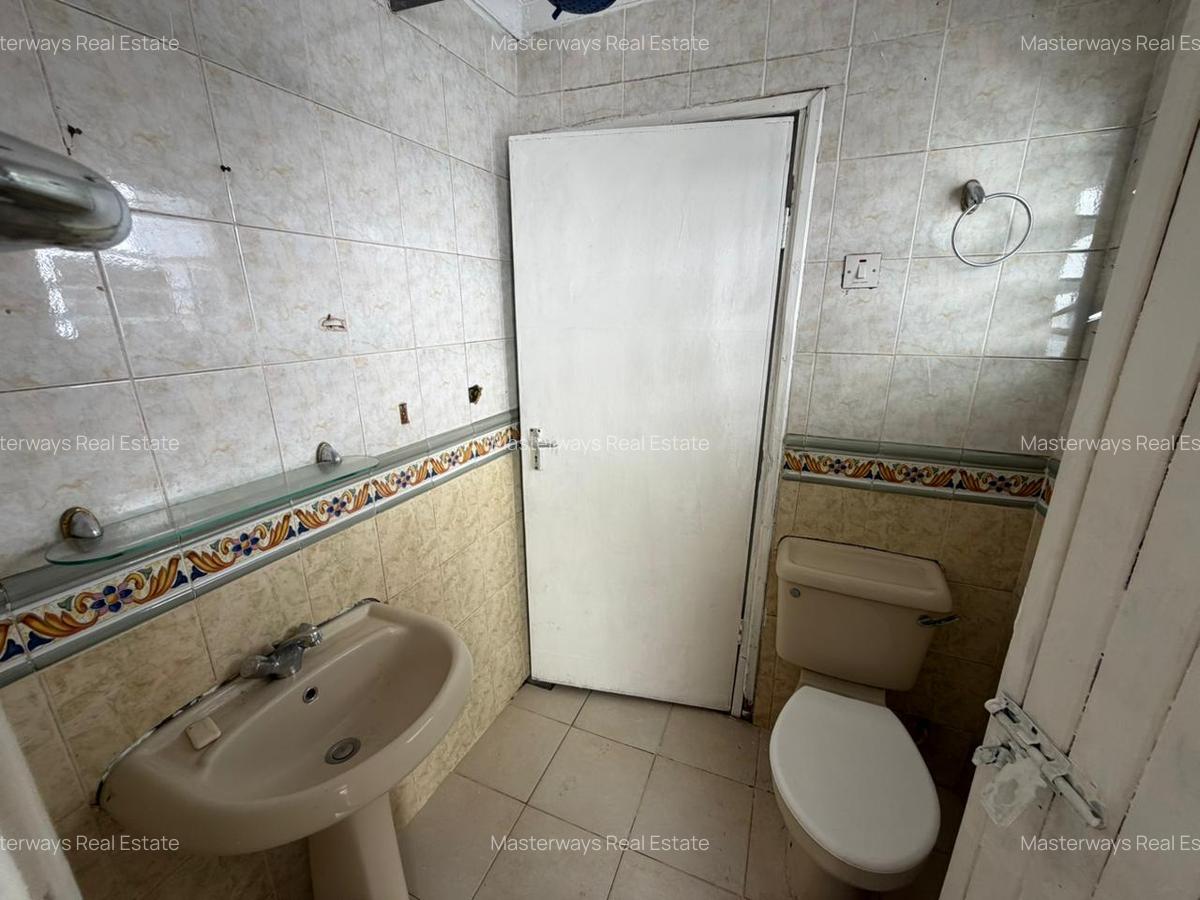 4 Bed Townhouse with En Suite in South C - 7