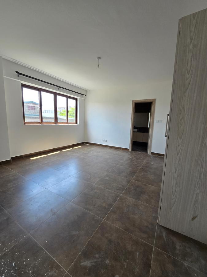 2 Bed Apartment with En Suite in Westlands Area - 19