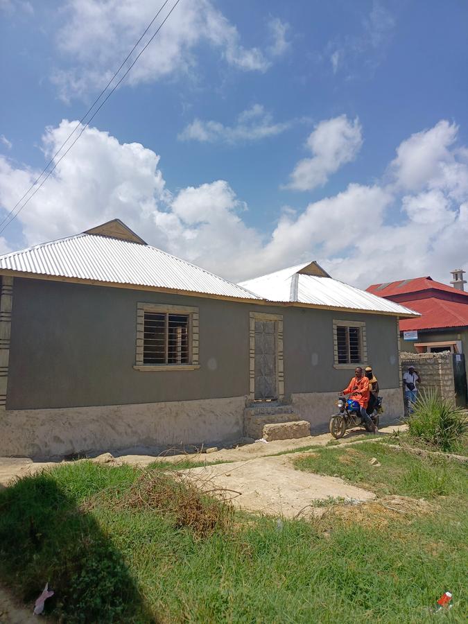 8 Bed House with Walk In Closet at Bamburi - 5